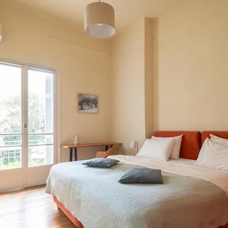 Land 公寓式酒店 3*